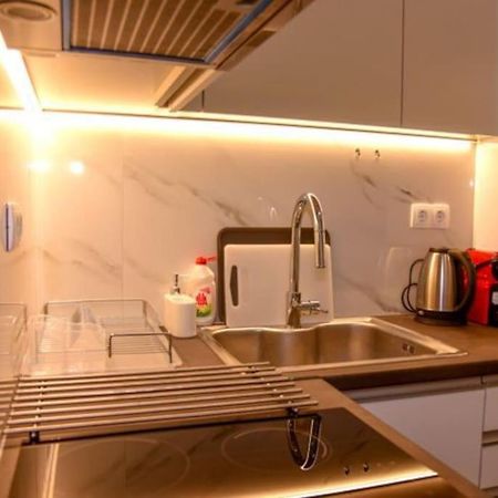 Ομορφο Διαμερισμα Apartamento Atenas Exterior foto